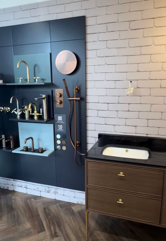 Bathroom suite display